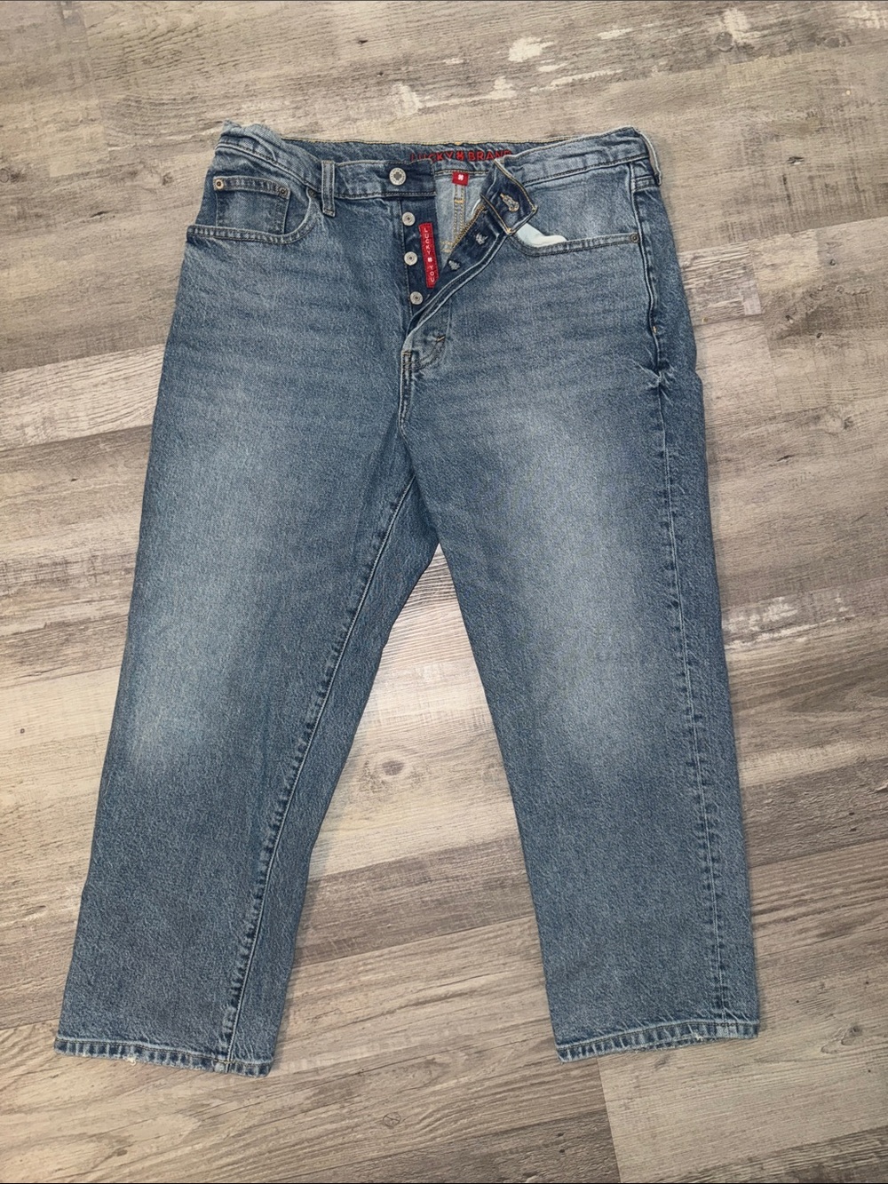 Lucky Brand Men's Faded Blue Relaxed Jeans
